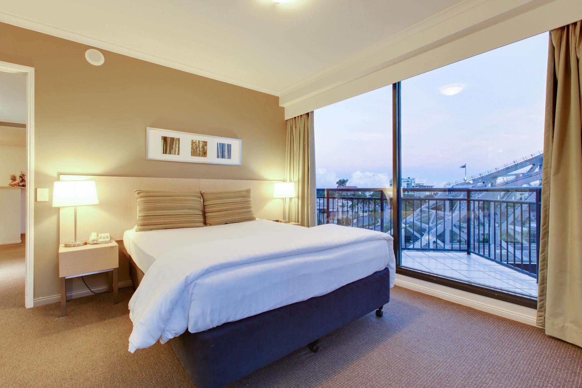 Adina Apartment Hotel Brisbane Exterior foto